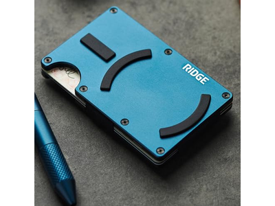 Cartera y tarjetero compacto minimalista y delgado con protección RFID con C